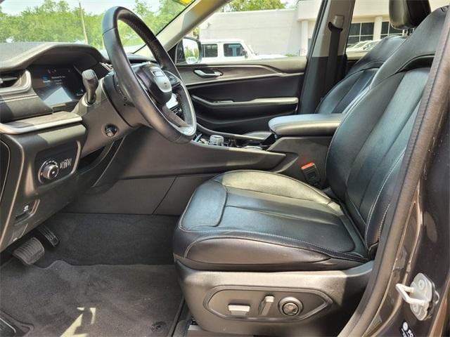 used 2022 Jeep Grand Cherokee car, priced at $31,200