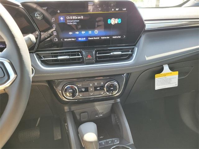 new 2025 Chevrolet TrailBlazer car, priced at $29,056