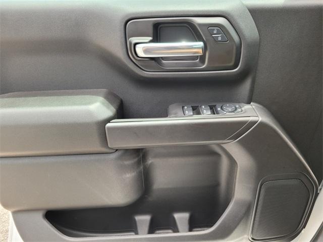 new 2025 Chevrolet Silverado 1500 car, priced at $42,695