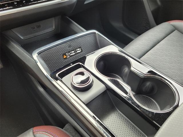 new 2026 Chevrolet Equinox car, priced at $33,625