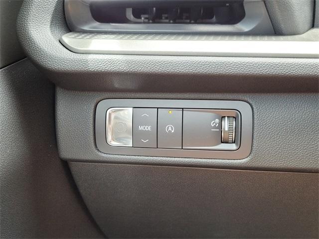 new 2025 Chevrolet Traverse car, priced at $42,695