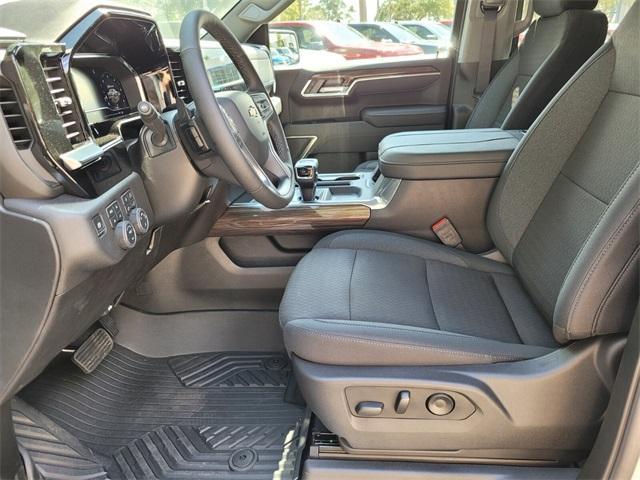 new 2025 Chevrolet Silverado 1500 car, priced at $58,678