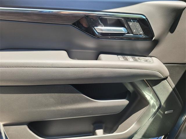 new 2025 Chevrolet Suburban car, priced at $78,795