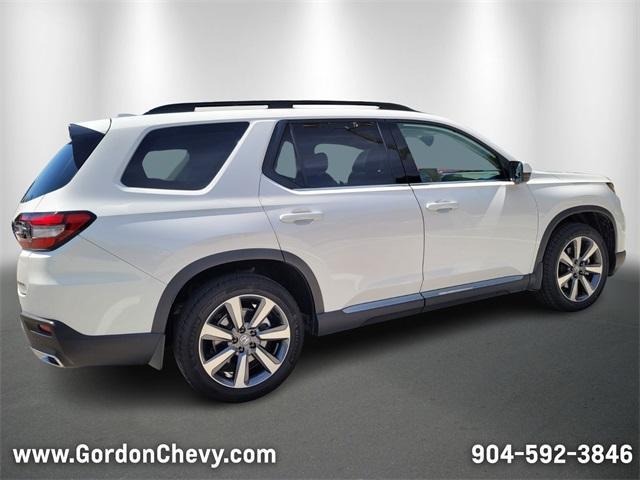 used 2024 Honda Pilot car, priced at $40,400