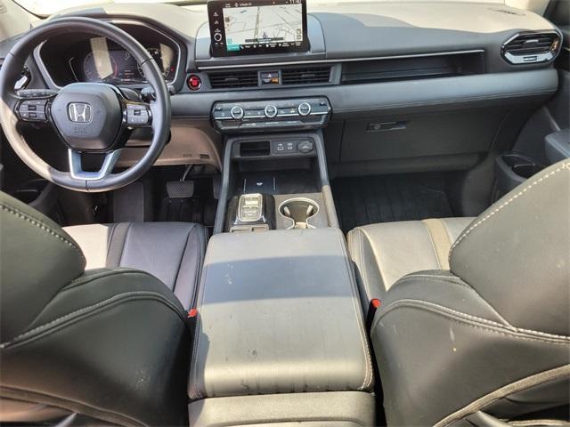 used 2024 Honda Pilot car, priced at $40,400