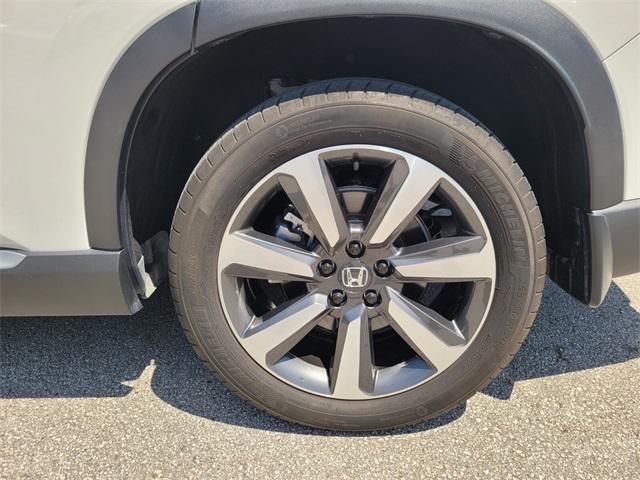 used 2024 Honda Pilot car, priced at $40,400