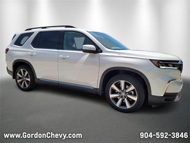 used 2024 Honda Pilot car, priced at $40,400