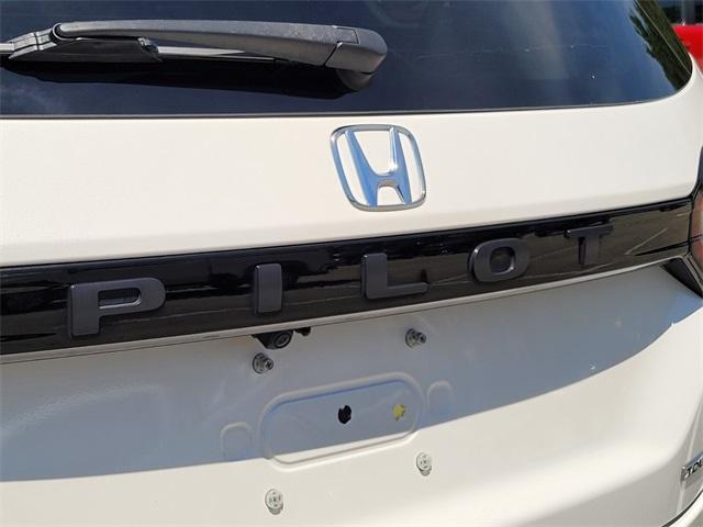 used 2024 Honda Pilot car, priced at $40,400