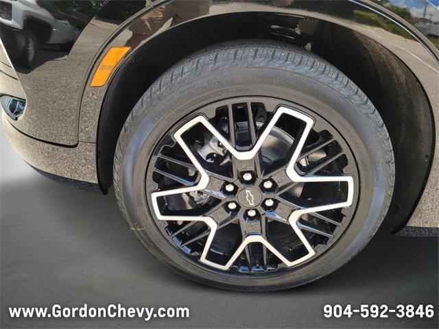 new 2025 Chevrolet Blazer car, priced at $44,068