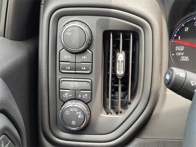 new 2024 Chevrolet Silverado 1500 car, priced at $50,973