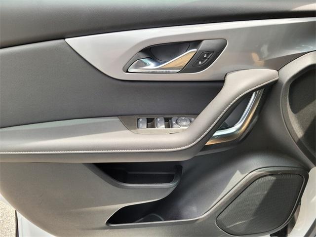 new 2025 Chevrolet Blazer car, priced at $33,838