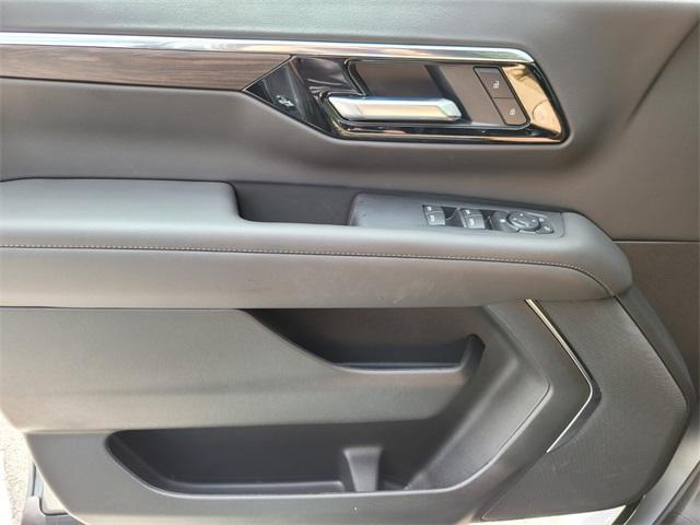 new 2025 Chevrolet Tahoe car, priced at $58,369