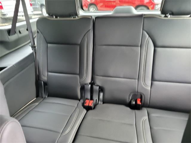new 2025 Chevrolet Suburban car, priced at $75,643