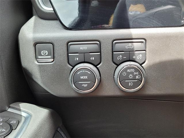new 2025 Chevrolet Silverado 1500 car, priced at $57,043