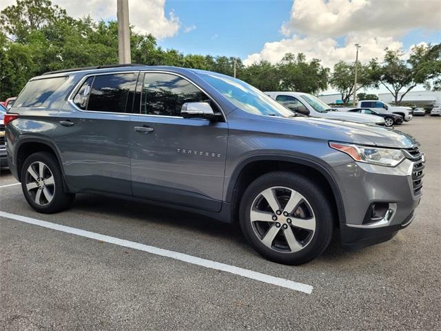 used 2020 Chevrolet Traverse car, priced at $28,500