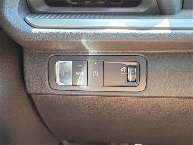 new 2025 Chevrolet Traverse car, priced at $42,095