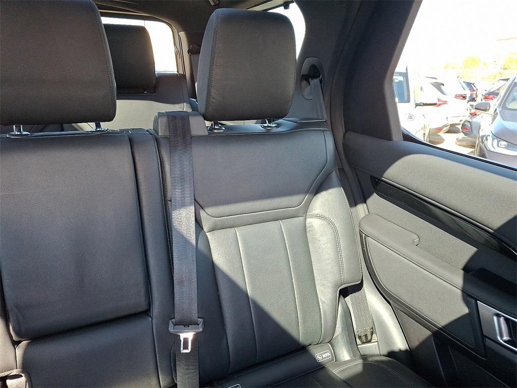 used 2018 Land Rover Discovery car, priced at $23,795