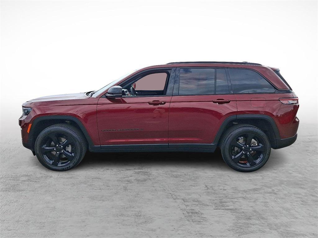 used 2023 Jeep Grand Cherokee car, priced at $29,195