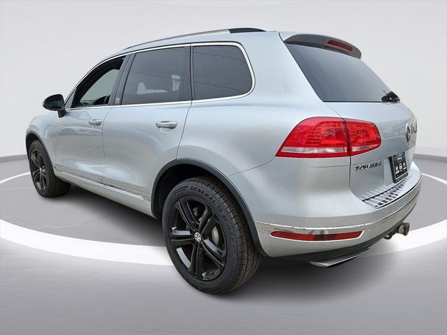 used 2017 Volkswagen Touareg car, priced at $17,229