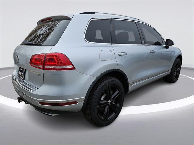 used 2017 Volkswagen Touareg car, priced at $17,229