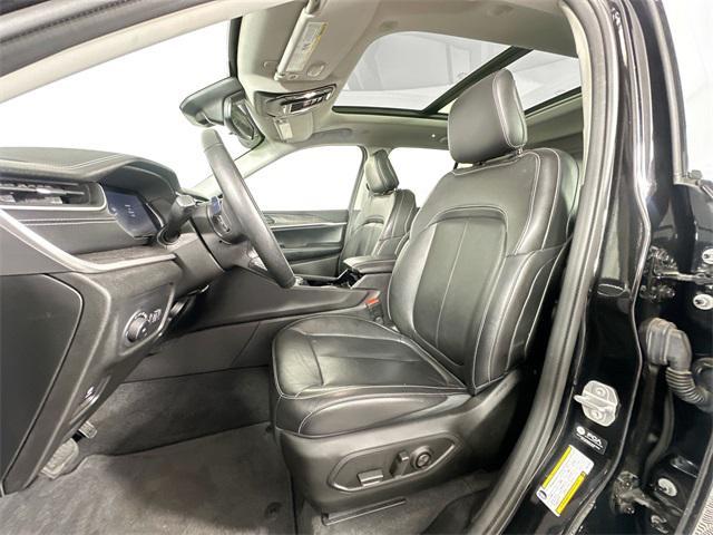 used 2022 Jeep Grand Cherokee car, priced at $33,500