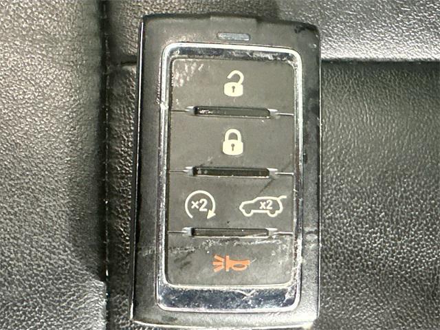 used 2022 Jeep Grand Cherokee car, priced at $33,500