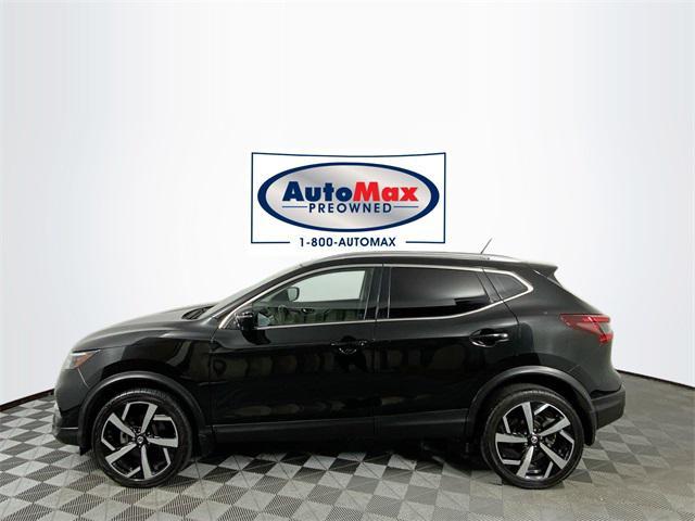 used 2020 Nissan Rogue Sport car, priced at $19,500