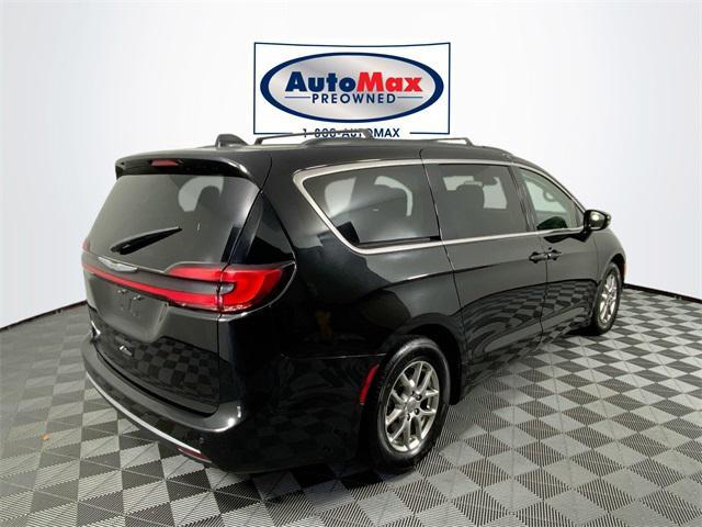 used 2021 Chrysler Pacifica car, priced at $26,500