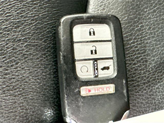used 2022 Honda Pilot car, priced at $32,000