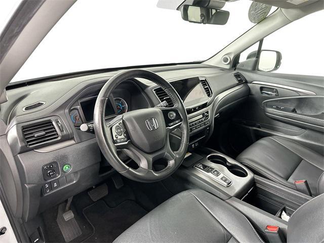 used 2022 Honda Pilot car, priced at $32,000
