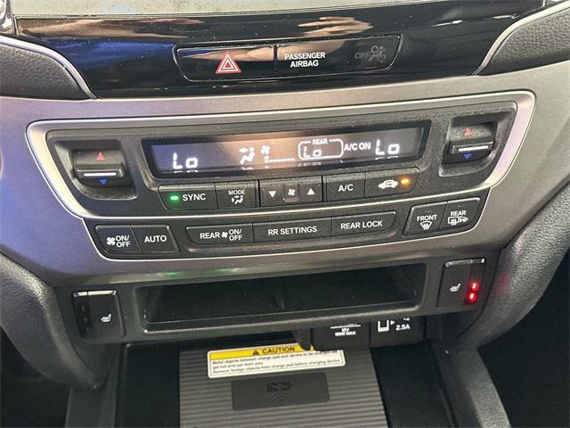 used 2022 Honda Pilot car, priced at $32,000