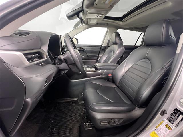 used 2023 Toyota Highlander Hybrid car, priced at $36,000