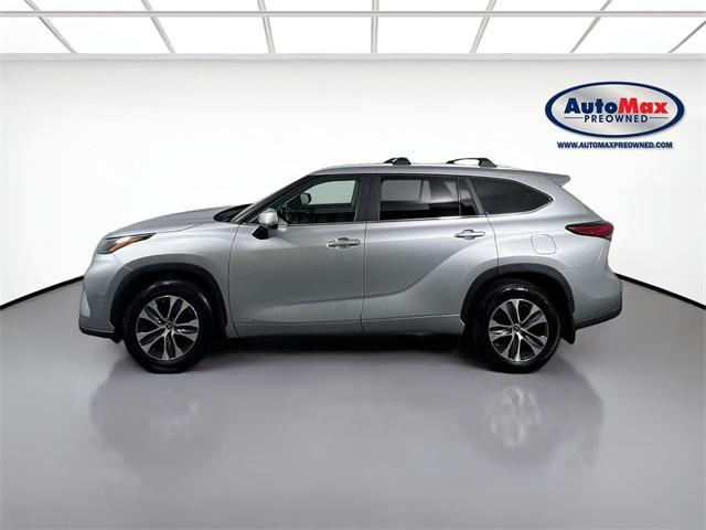 used 2023 Toyota Highlander Hybrid car, priced at $36,000