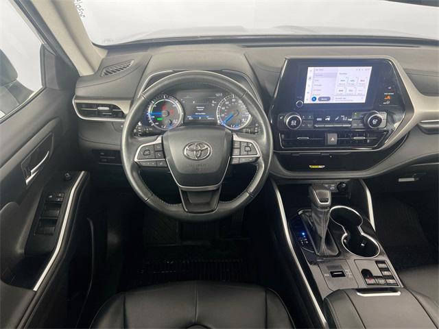 used 2023 Toyota Highlander Hybrid car, priced at $36,000