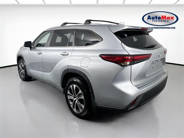 used 2023 Toyota Highlander Hybrid car, priced at $36,000