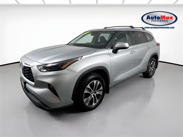 used 2023 Toyota Highlander Hybrid car, priced at $36,000