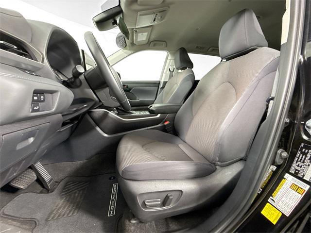 used 2023 Toyota Highlander car, priced at $33,599