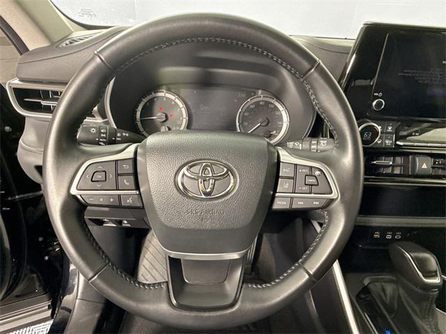 used 2023 Toyota Highlander car, priced at $35,000