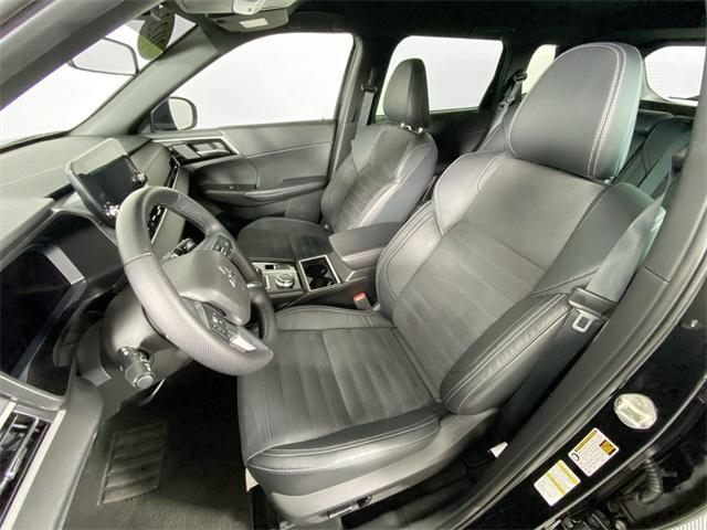 used 2023 Mitsubishi Outlander car, priced at $29,000