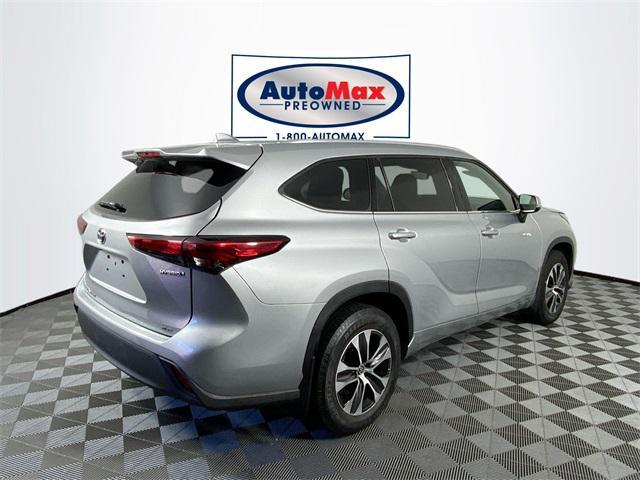 used 2021 Toyota Highlander Hybrid car, priced at $34,500