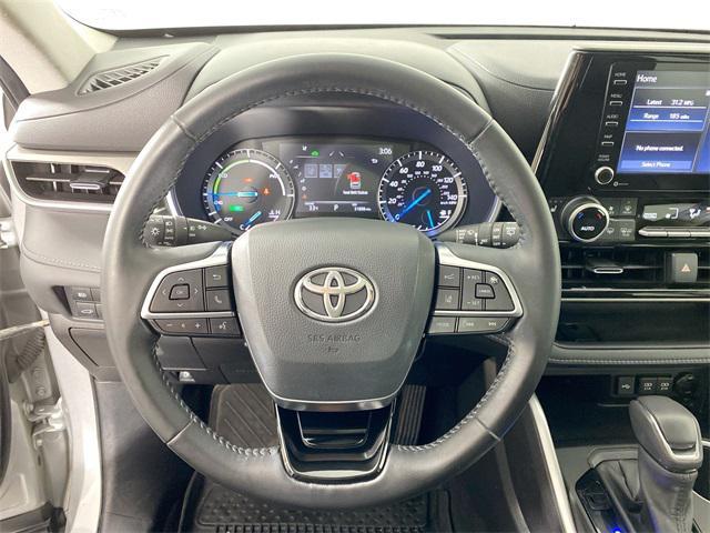 used 2021 Toyota Highlander Hybrid car, priced at $34,500