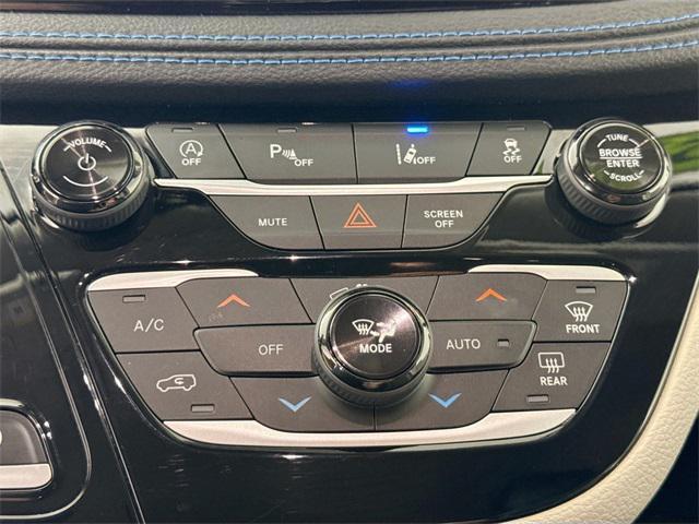 used 2021 Chrysler Pacifica car, priced at $28,000