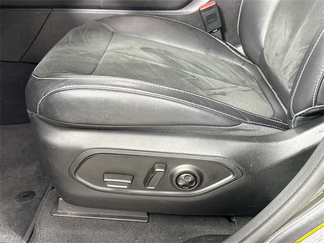 used 2022 Jeep Grand Cherokee L car, priced at $34,599