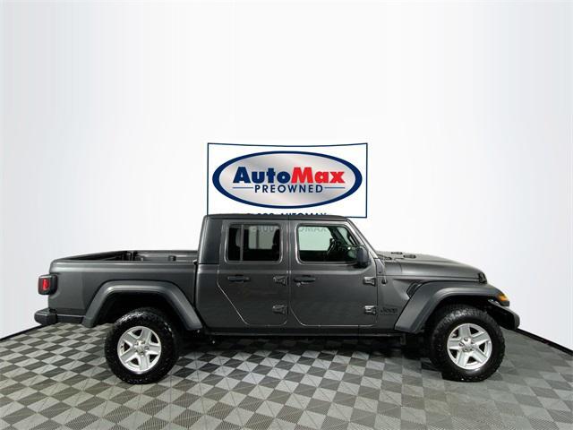 used 2023 Jeep Gladiator car, priced at $28,000