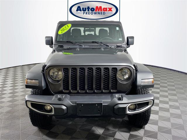 used 2023 Jeep Gladiator car, priced at $28,000