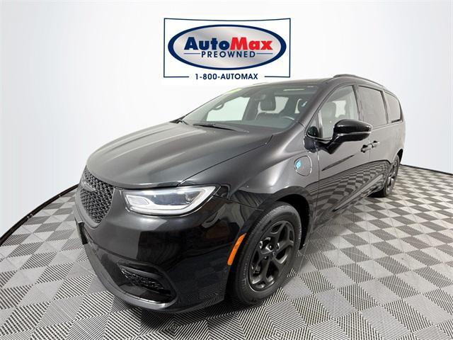 used 2021 Chrysler Pacifica Hybrid car, priced at $29,500