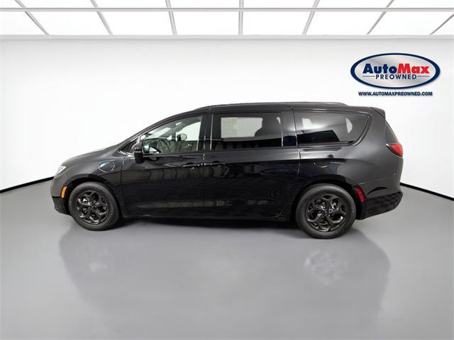 used 2021 Chrysler Pacifica Hybrid car, priced at $28,000