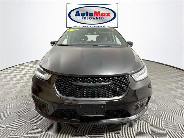 used 2021 Chrysler Pacifica Hybrid car, priced at $29,500