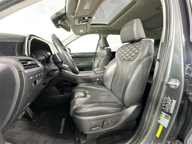 used 2022 Hyundai Palisade car, priced at $32,000