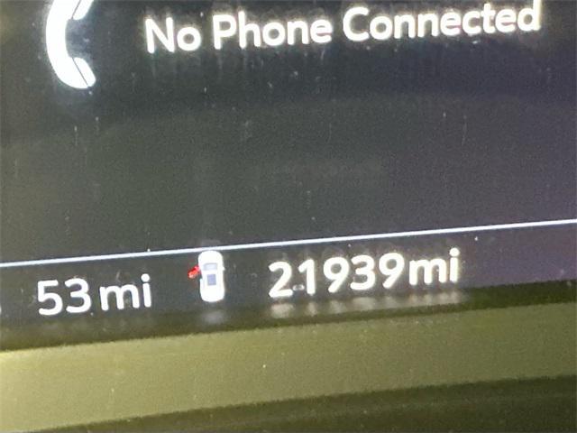 used 2022 Cadillac XT6 car, priced at $38,000